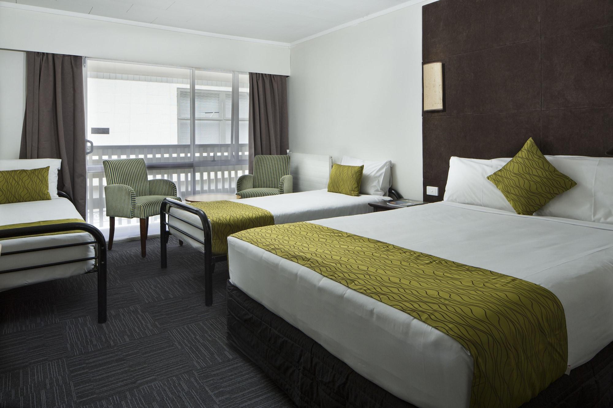 Four Canoes Hotel Роторуа Экстерьер фото