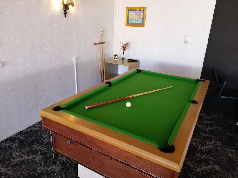 Four Canoes Hotel Роторуа Экстерьер фото