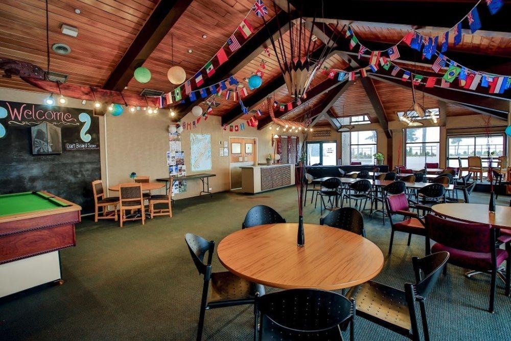 Four Canoes Hotel Роторуа Экстерьер фото