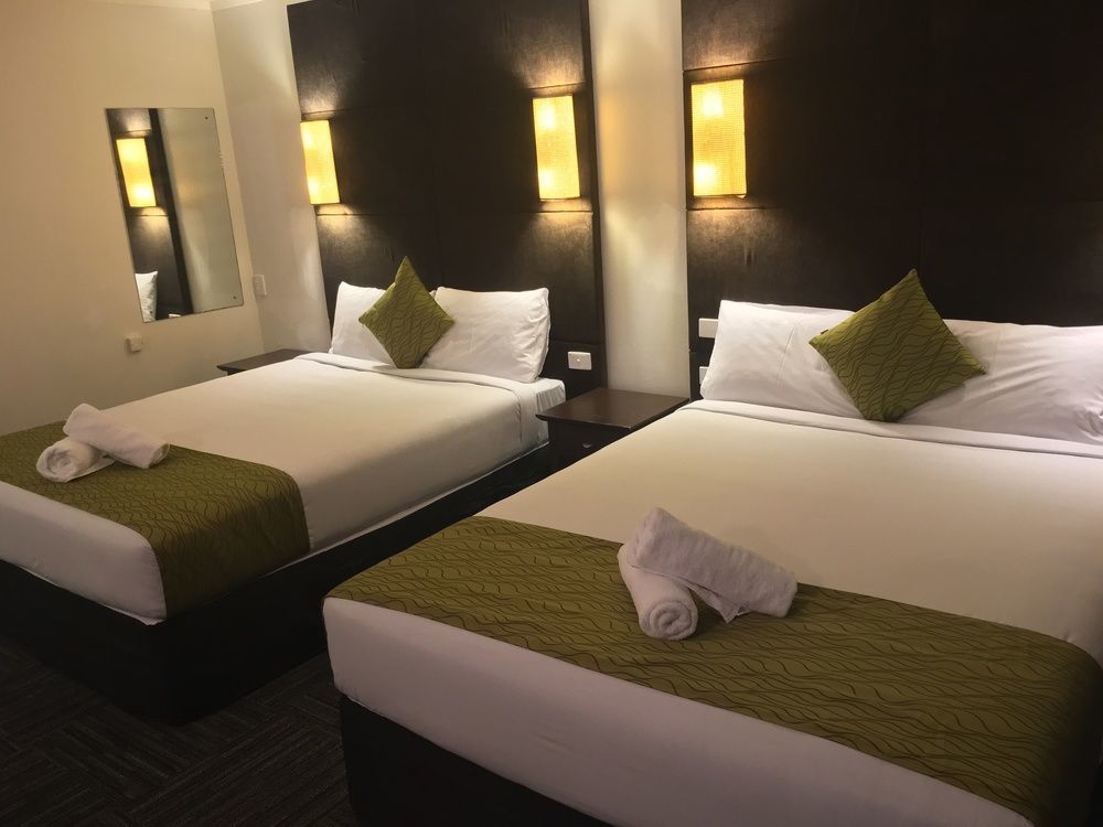 Four Canoes Hotel Роторуа Экстерьер фото